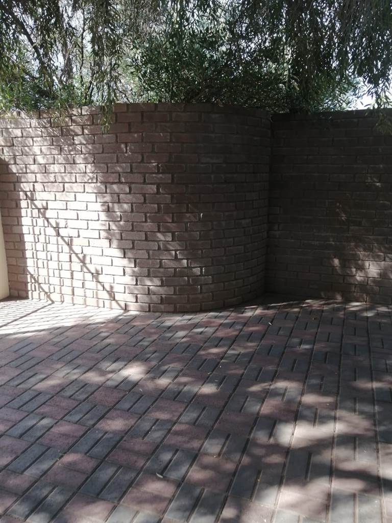 3 Bed House in Upington photo number 24