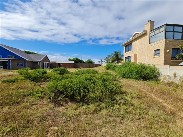 722 m² Land available in Hartenbos Heuwels