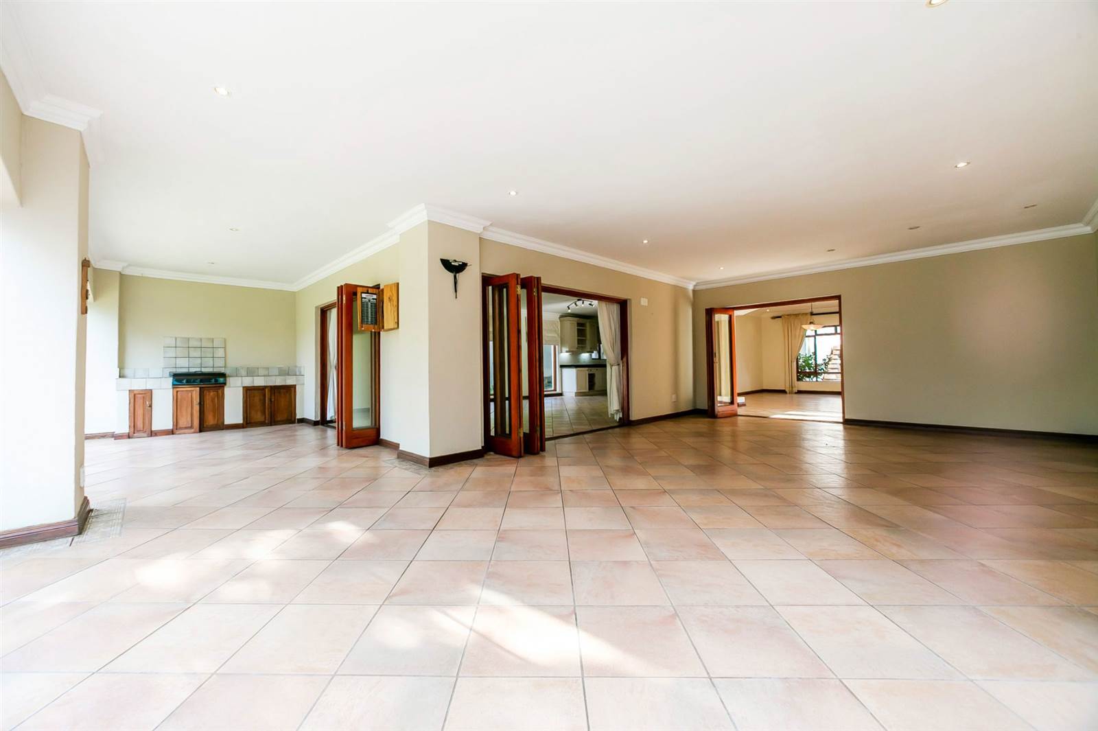 4 Bed Cluster in Bryanston photo number 5