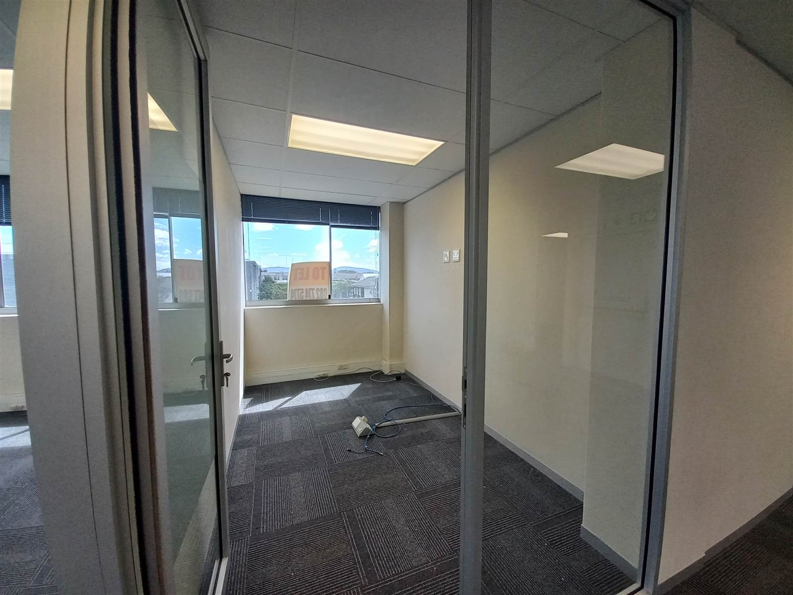 293  m² Commercial space in Pinelands photo number 17