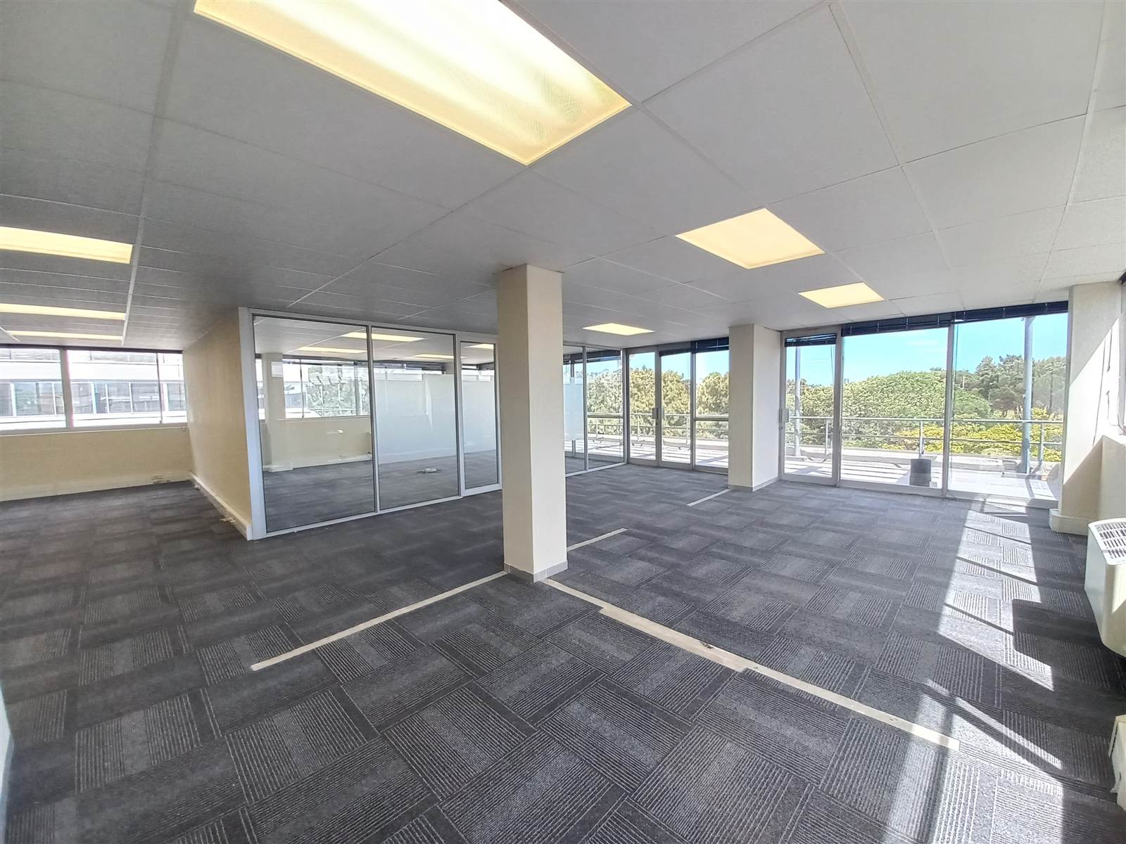 293  m² Commercial space in Pinelands photo number 14