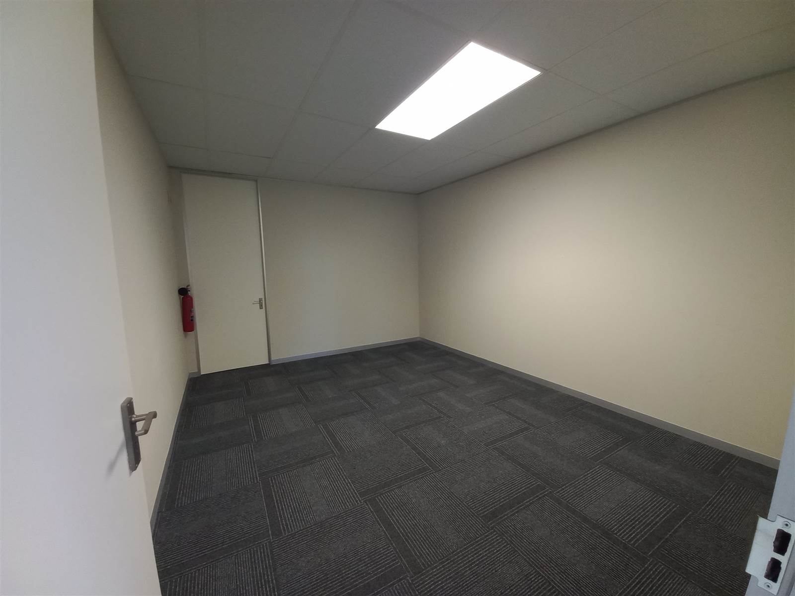 293  m² Commercial space in Pinelands photo number 16