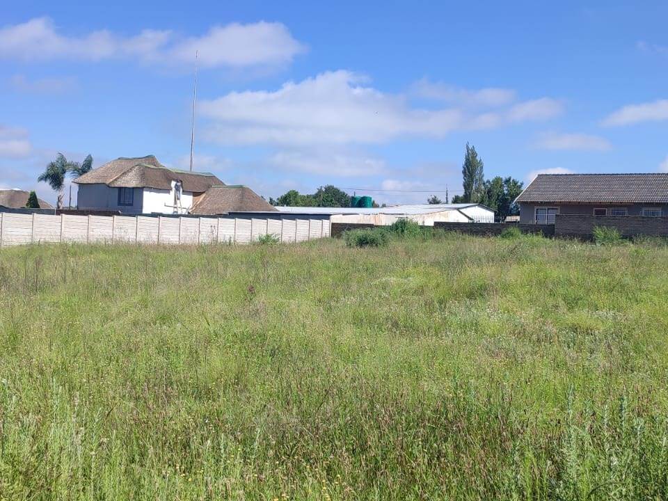 1487 m² Land available in Derby photo number 2