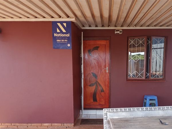 2 Bedroom House 2 Bedroom House