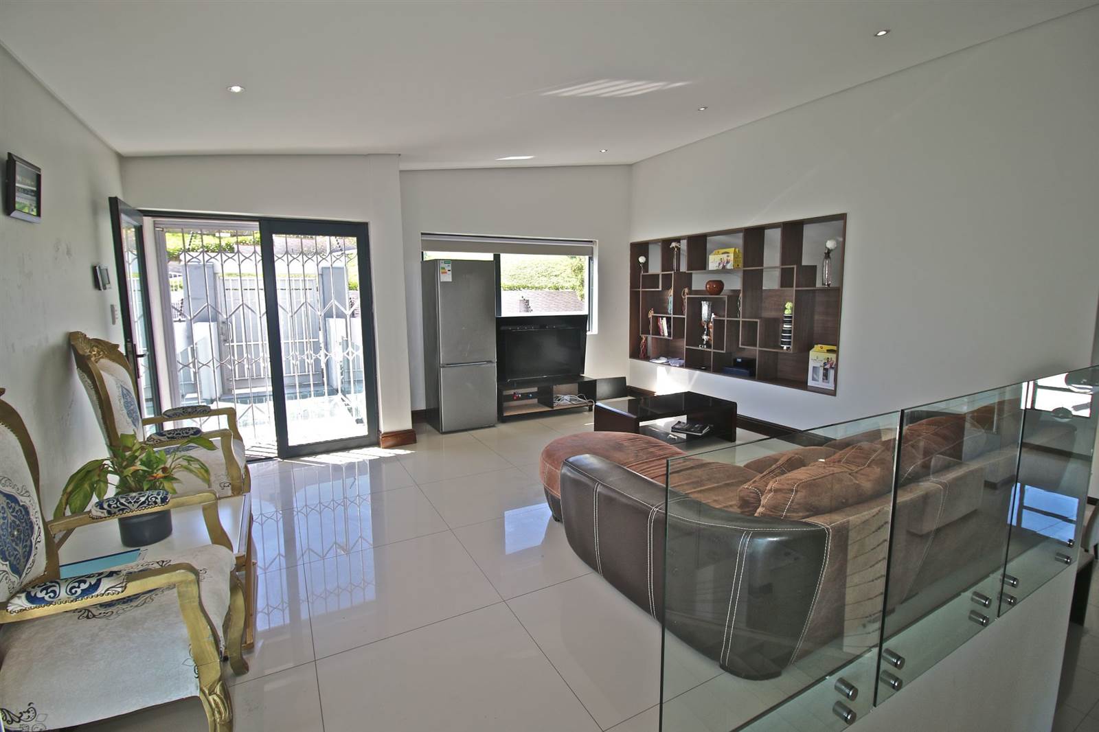4 Bed House in Plattekloof photo number 9