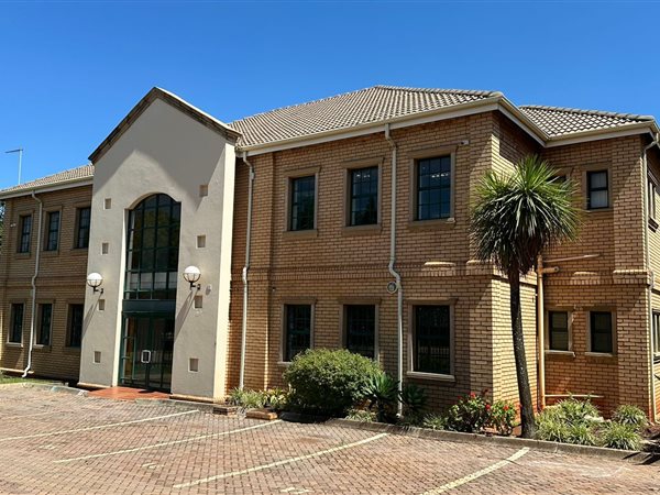 517  m² Commercial space in Highveld