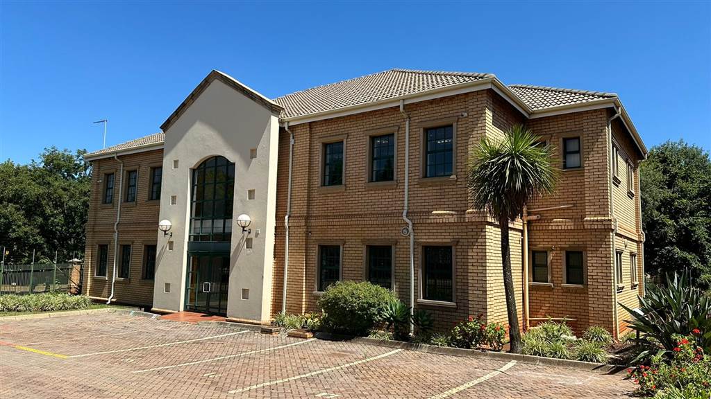517  m² Commercial space in Highveld photo number 1