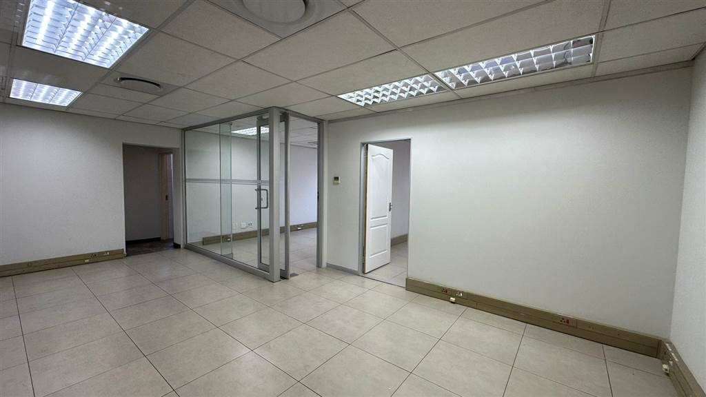 517  m² Commercial space in Highveld photo number 6
