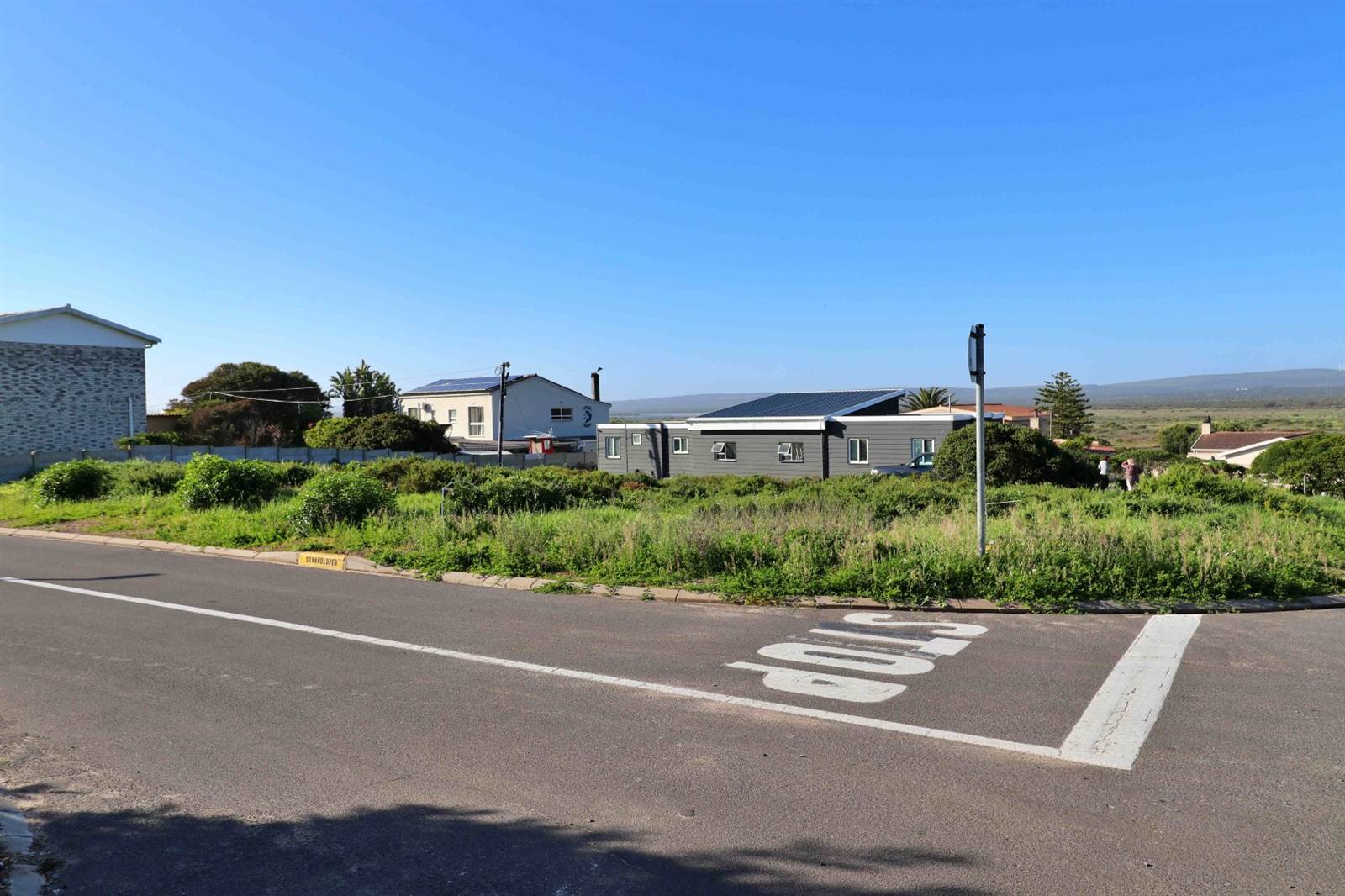 704 m² Land available in Yzerfontein photo number 8