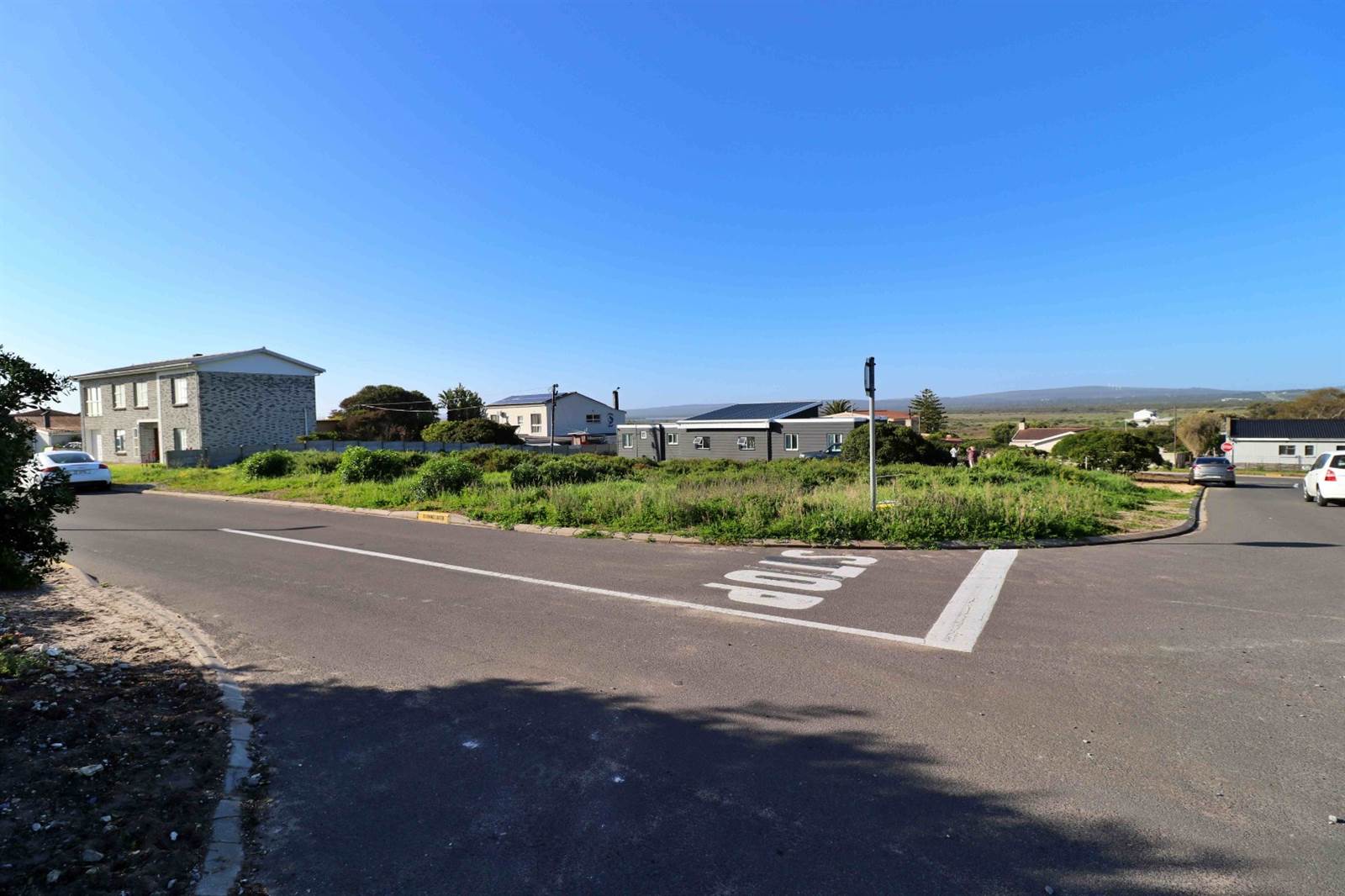 704 m² Land available in Yzerfontein photo number 2
