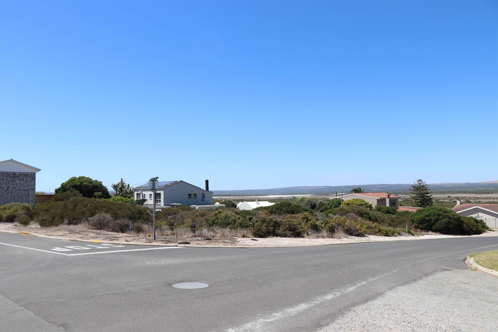 704 m² Land available in Yzerfontein photo number 13