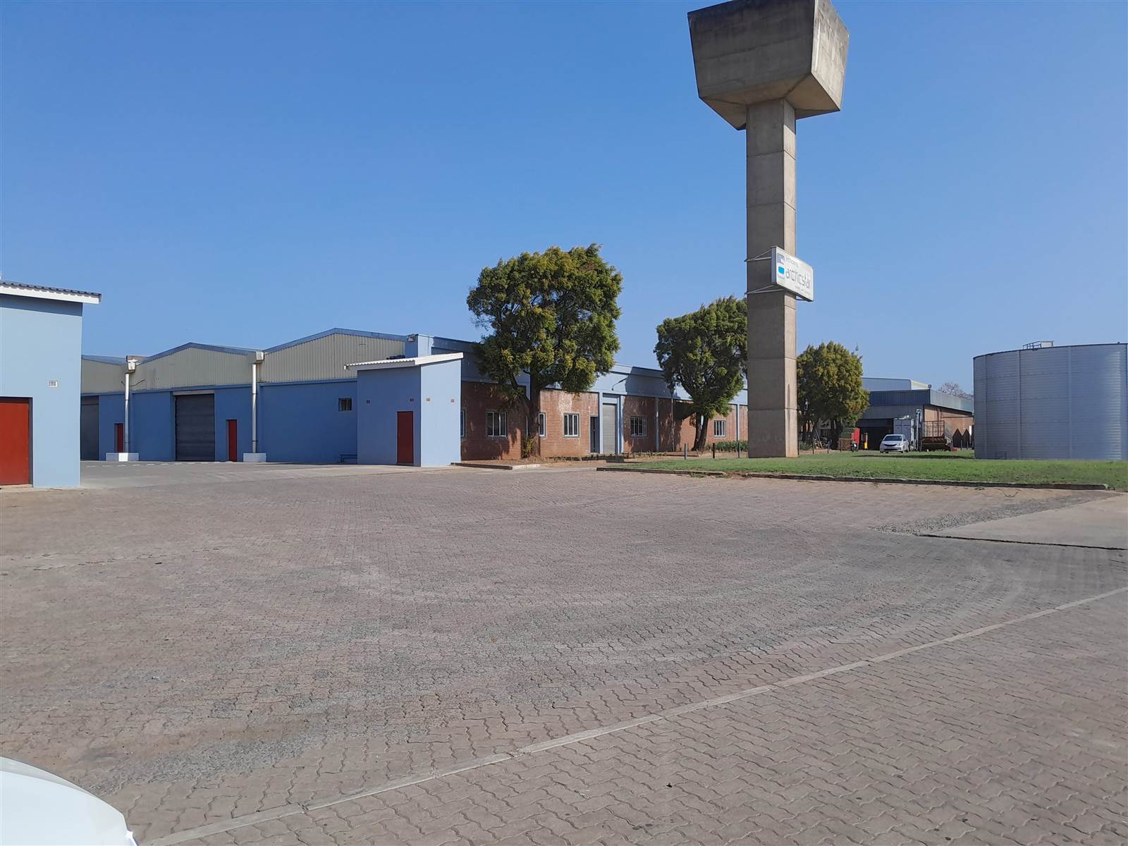 810  m² Industrial space in Tongaat Central photo number 9