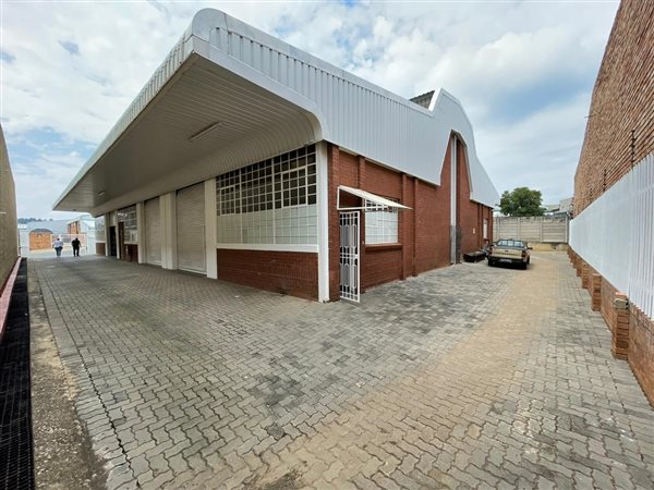 150  m² Industrial space