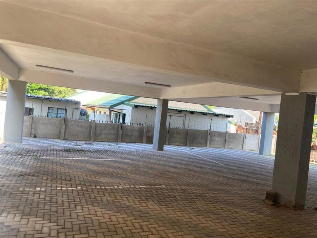 1000  m² Office Space in Polokwane Central photo number 12