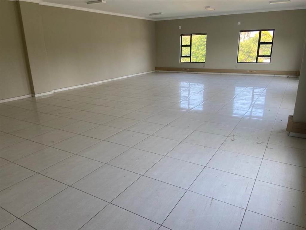 1000  m² Office Space in Polokwane Central photo number 4