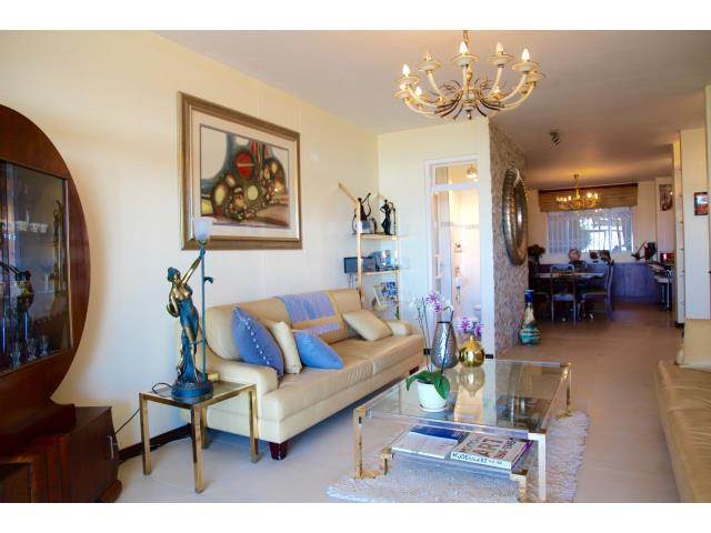 3 Bed Apartment in Linksfield Ridge photo number 3