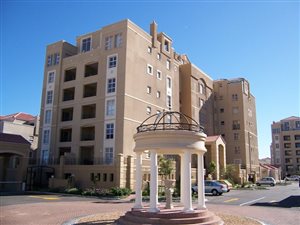 Apartment in Century City