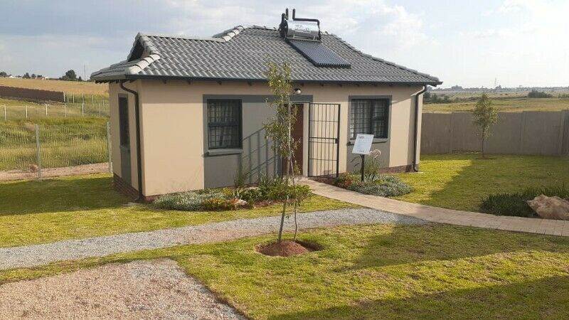 44 Bed House in Protea Glen photo number 4