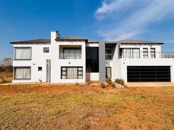 4 Bedroom House 4 Bedroom House