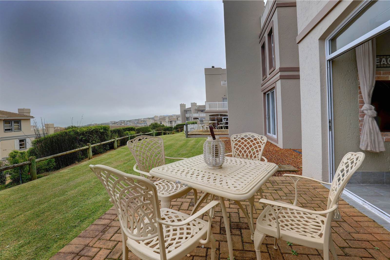 2 Bed Apartment in Pinnacle Point Golf Estate photo number 25