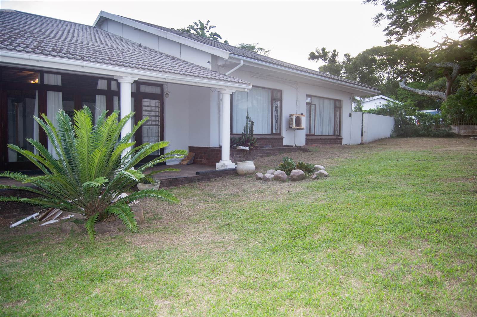 4 Bed House in Scottburgh South photo number 1