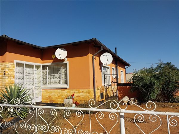 3 Bedroom House 3 Bedroom House