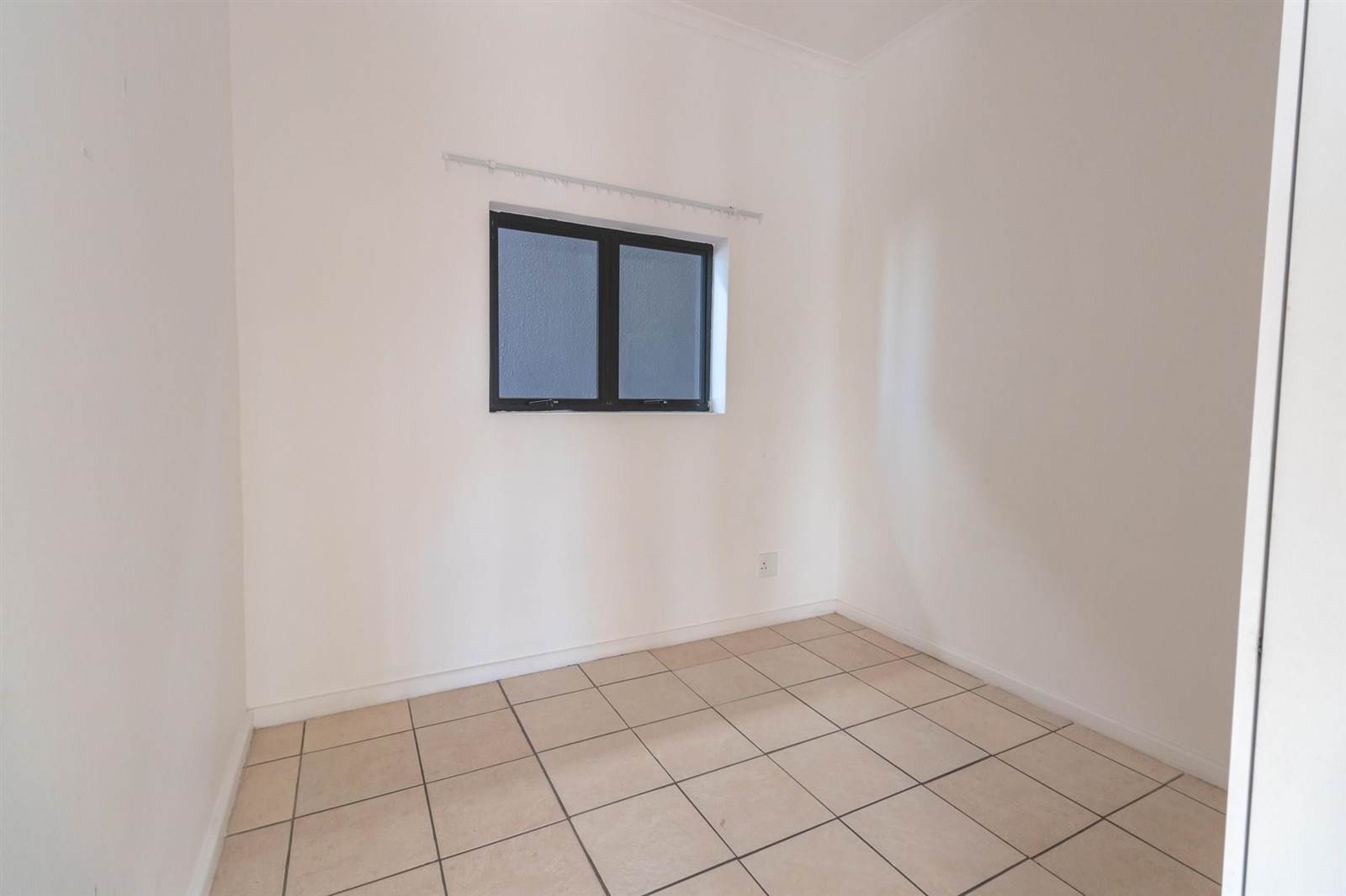2 Bed Apartment in Maitland photo number 10