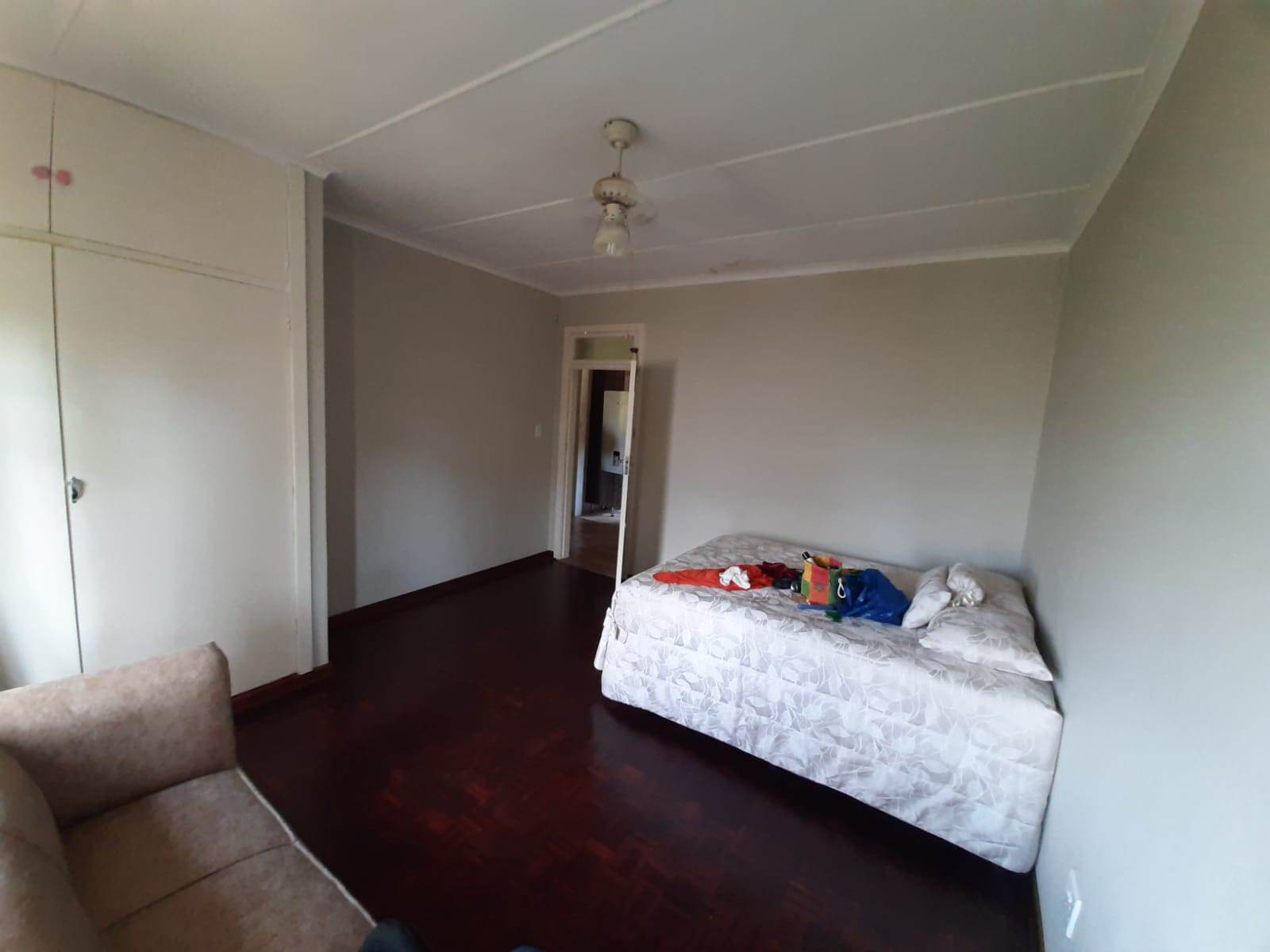 2 Bed Townhouse in Uvongo photo number 5