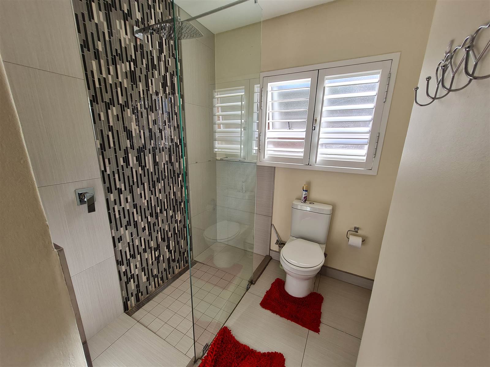 4 Bed House in Umhlanga Rocks photo number 13