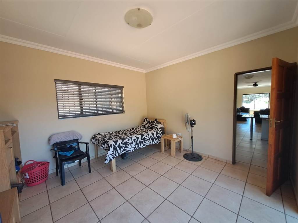 3 Bed House in Thabazimbi photo number 25
