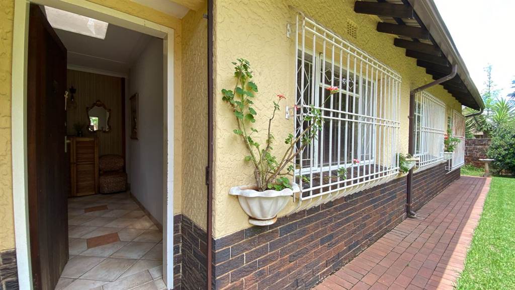 3 Bed House in Edenvale photo number 14