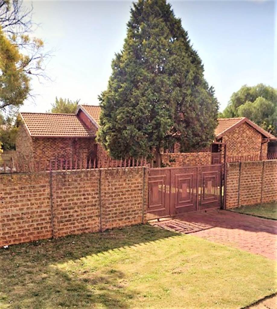 3 Bed House in Meyerton photo number 1