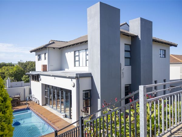 4 Bed House in Lovemore Heights