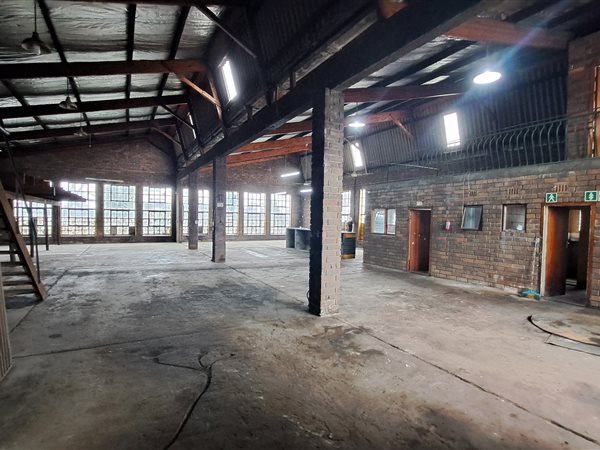 860  m² Industrial space