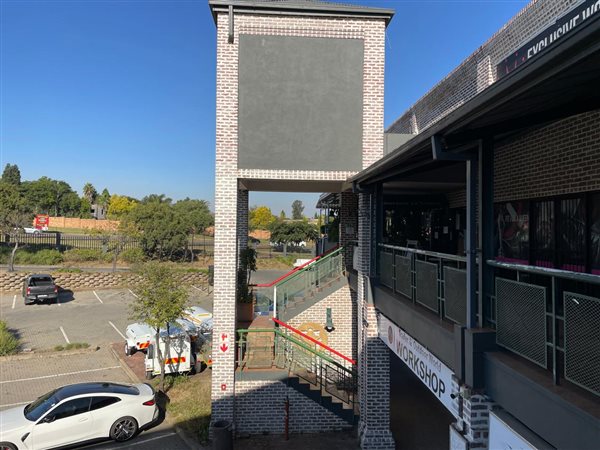 356 m² Commercial space 356 m² Commercial space