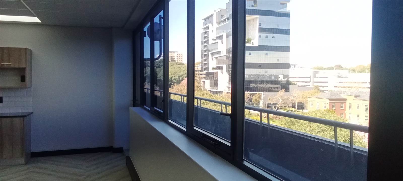 285  m² Commercial space in Rosebank photo number 10