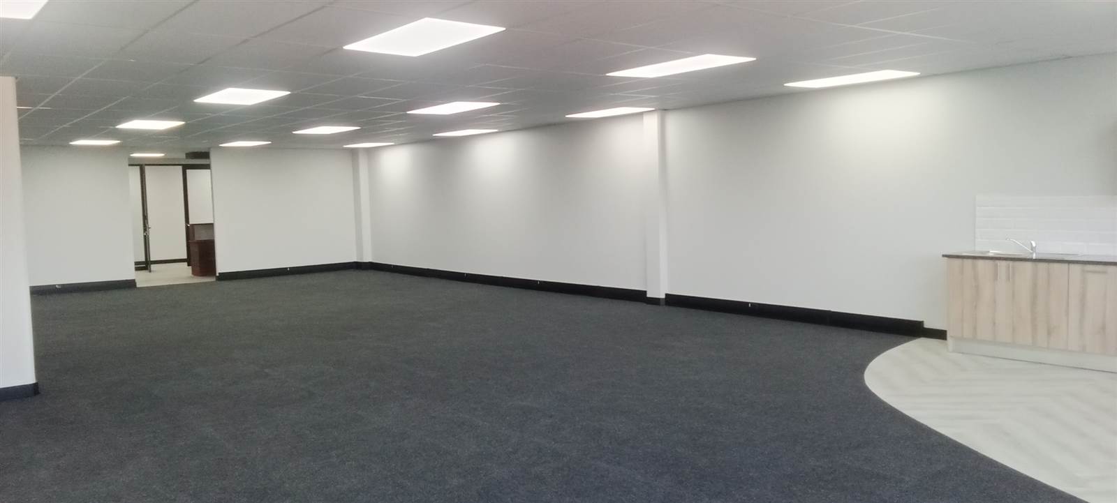 285  m² Commercial space in Rosebank photo number 8