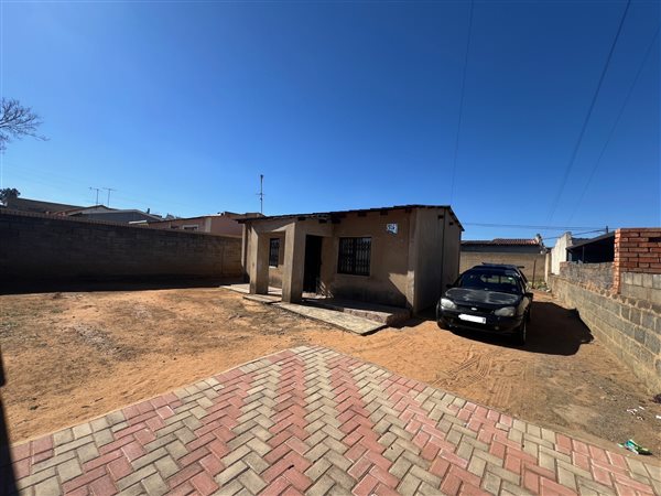 2 Bedroom House 2 Bedroom House