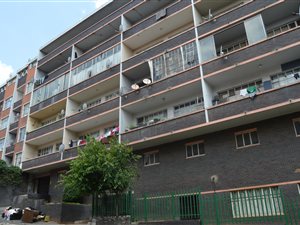 1 Bed Apartment in Yeoville
