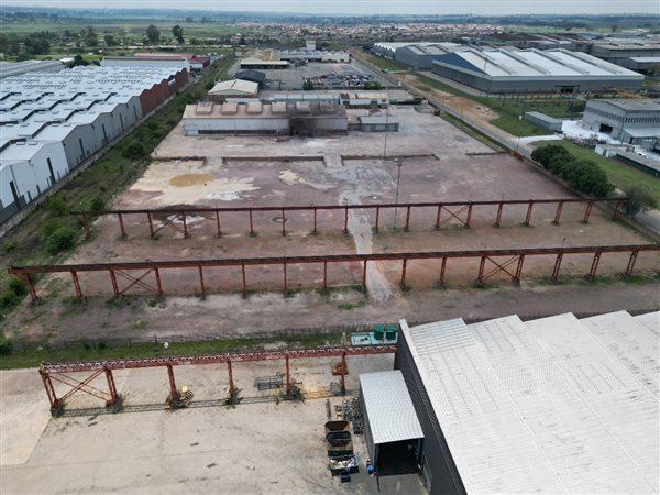 4105  m² Industrial space in Roodekop