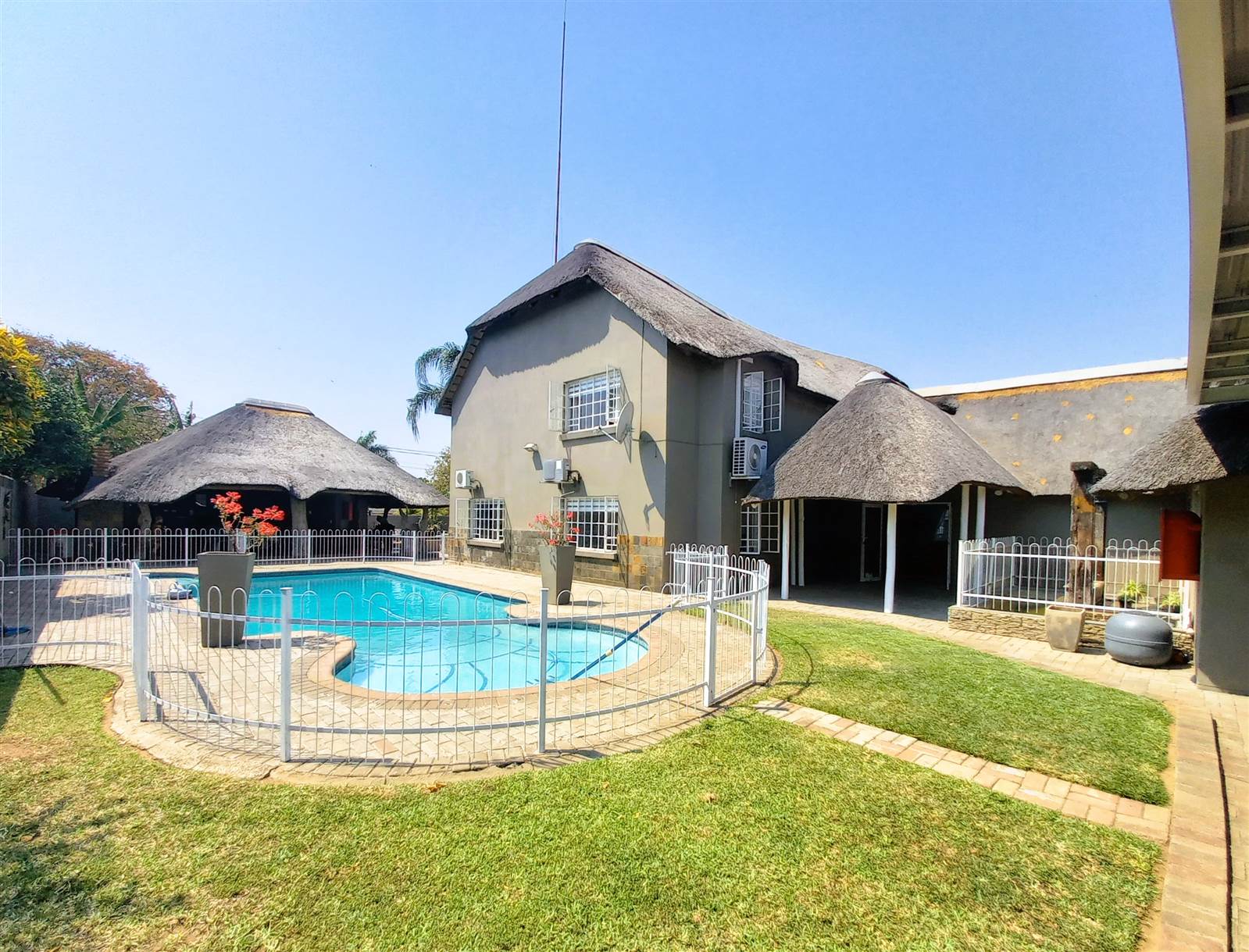 5 Bed House in Phalaborwa photo number 2
