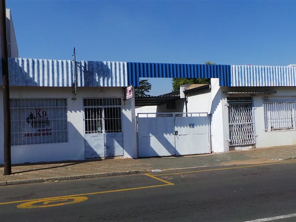 200  m² Commercial space in Fishers Hill