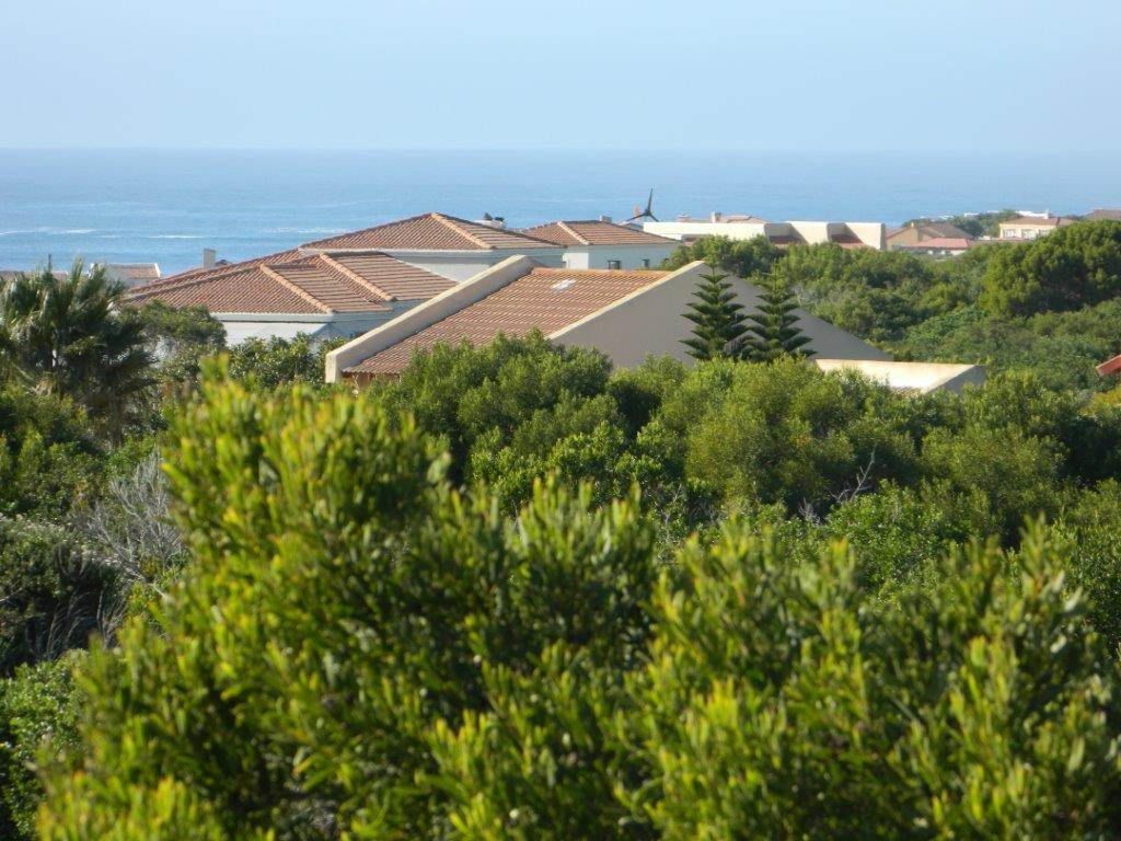 660 m² Land available in St Francis On Sea photo number 2