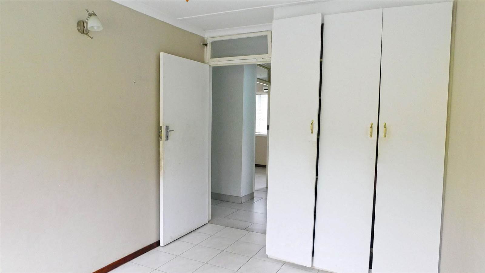 3 Bed Townhouse in Pinetown Central photo number 14