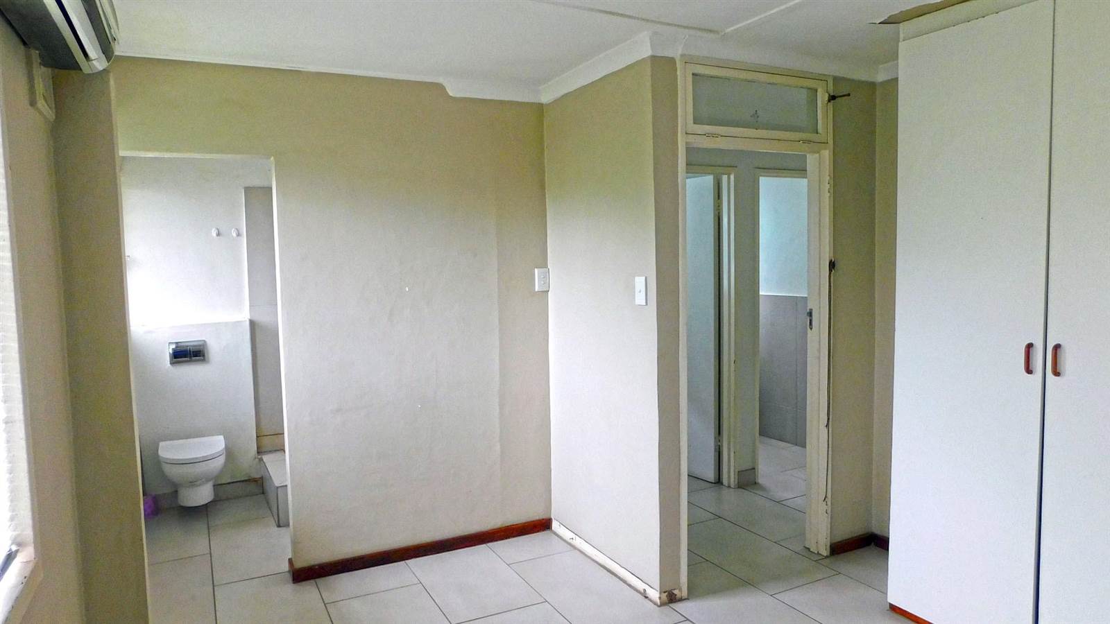 3 Bed Townhouse in Pinetown Central photo number 9