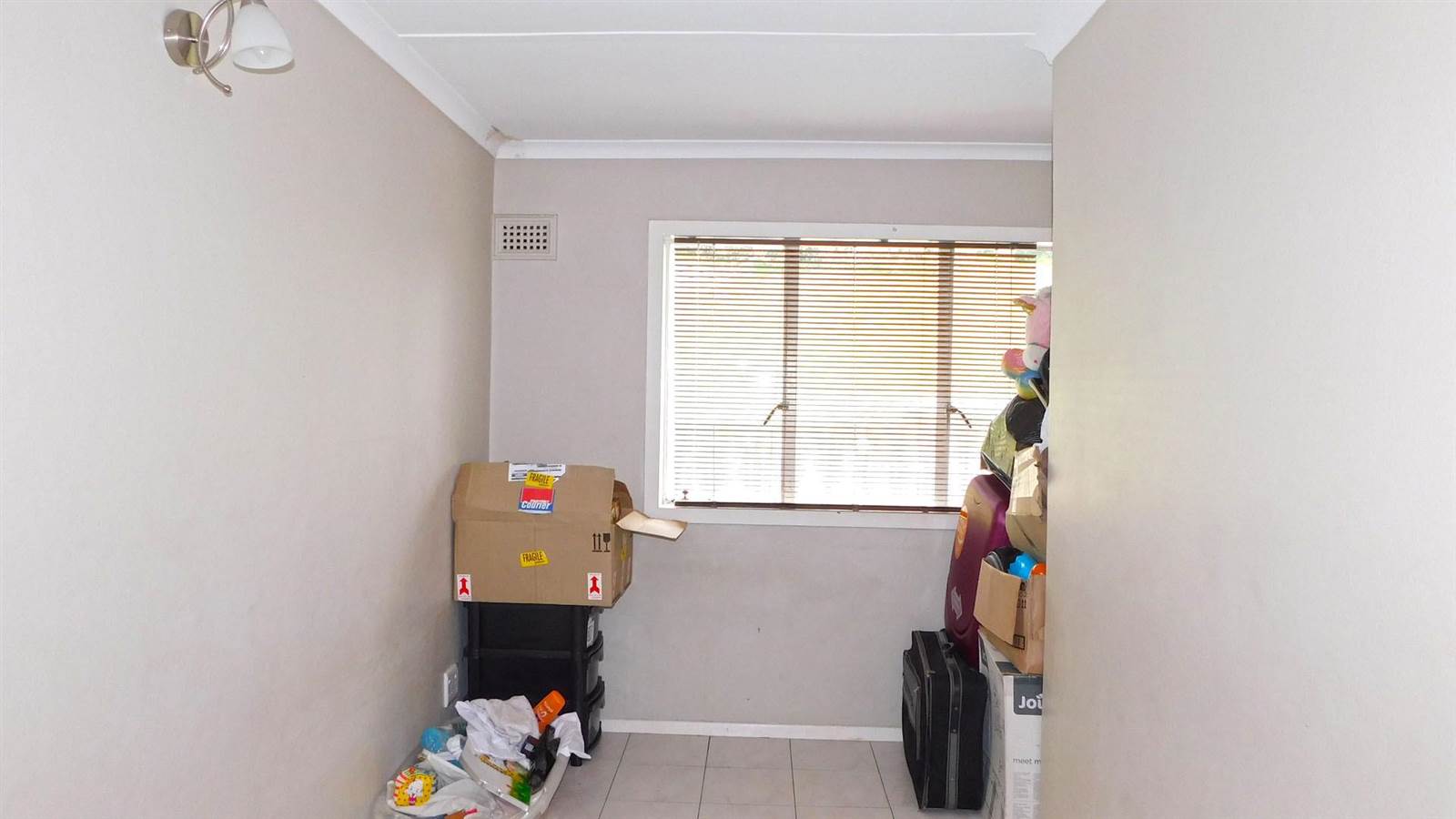 3 Bed Townhouse in Pinetown Central photo number 15