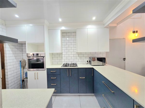 3 Bedroom House 3 Bedroom House