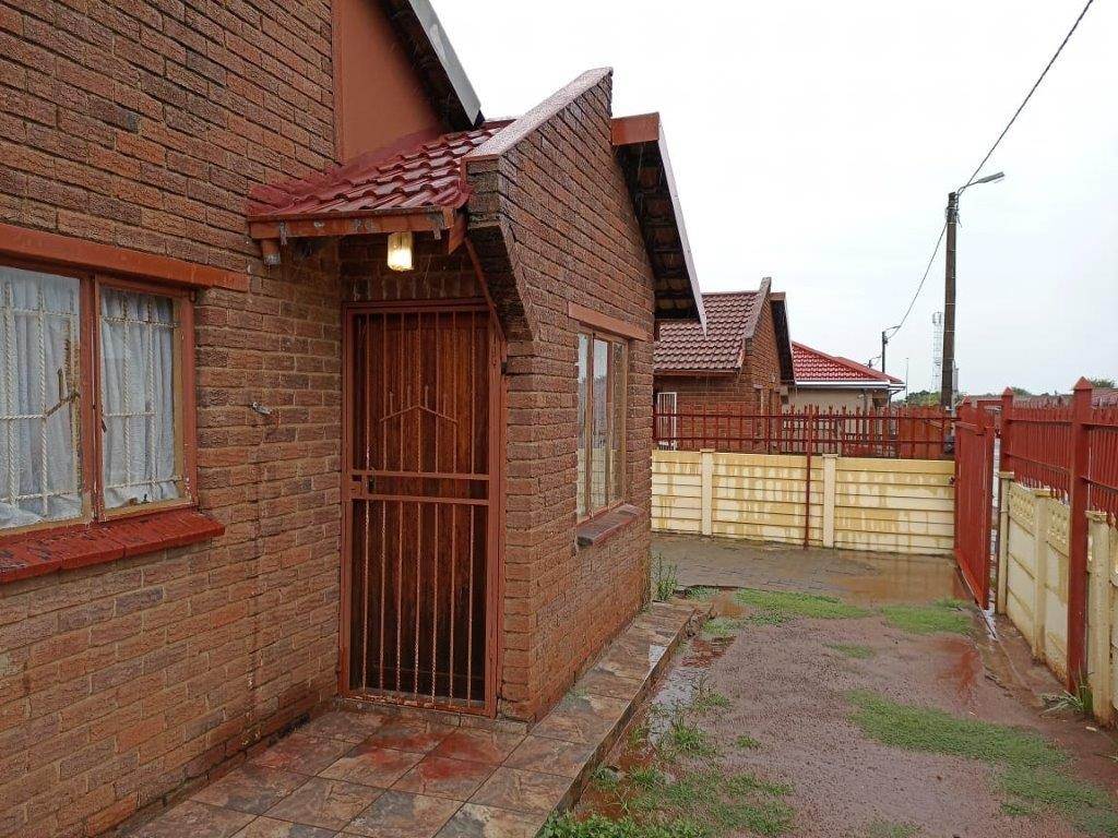 2 Bed House in Blomanda photo number 4