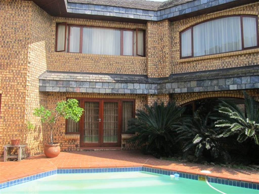 4 Bed House in Umtentweni photo number 18