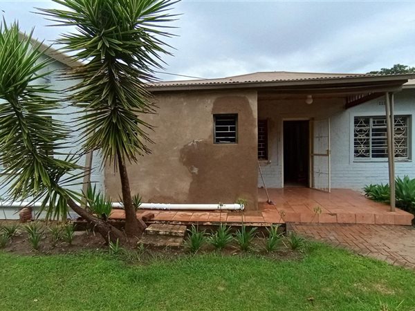 5 Bed House in Hatfield